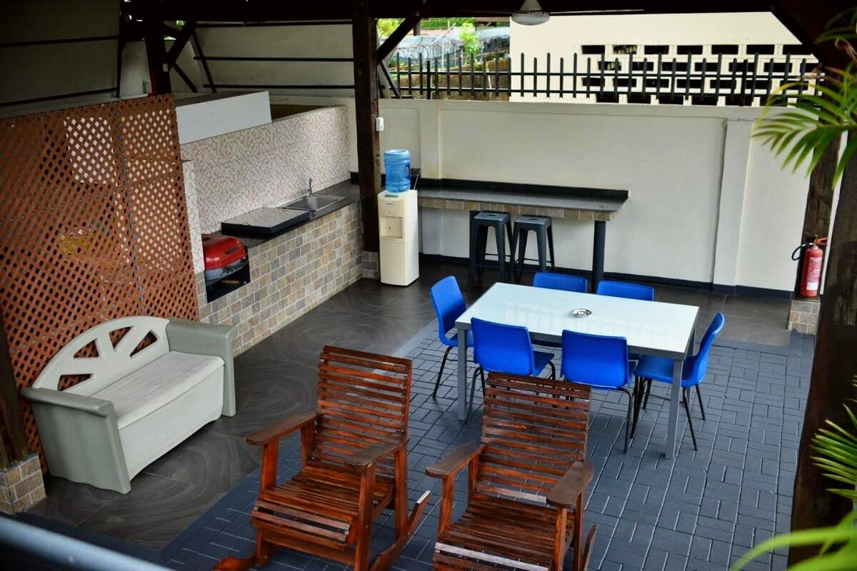 Covered courtyard seating area